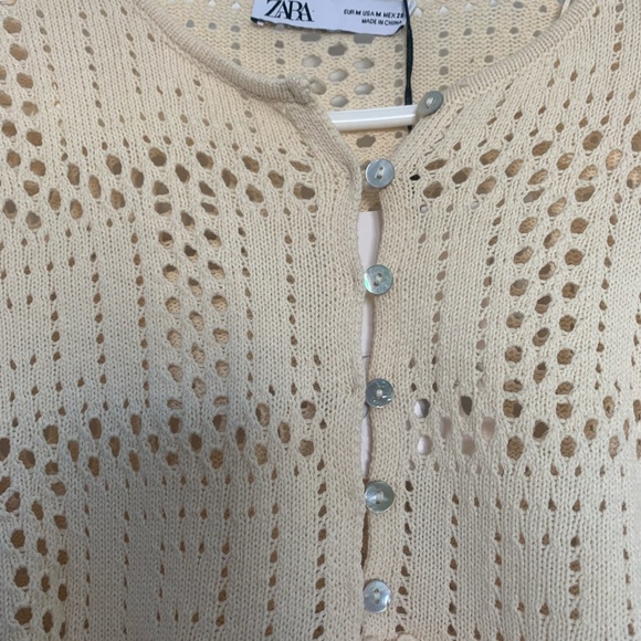 Zara crotchet style bell sleeve top - Picture 2 of 3